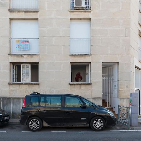 Appartement De Charme - Vue Sur Remparts - Wifi Gratuit - Parking Payant A Proximite Avignon Eksteriør bilde