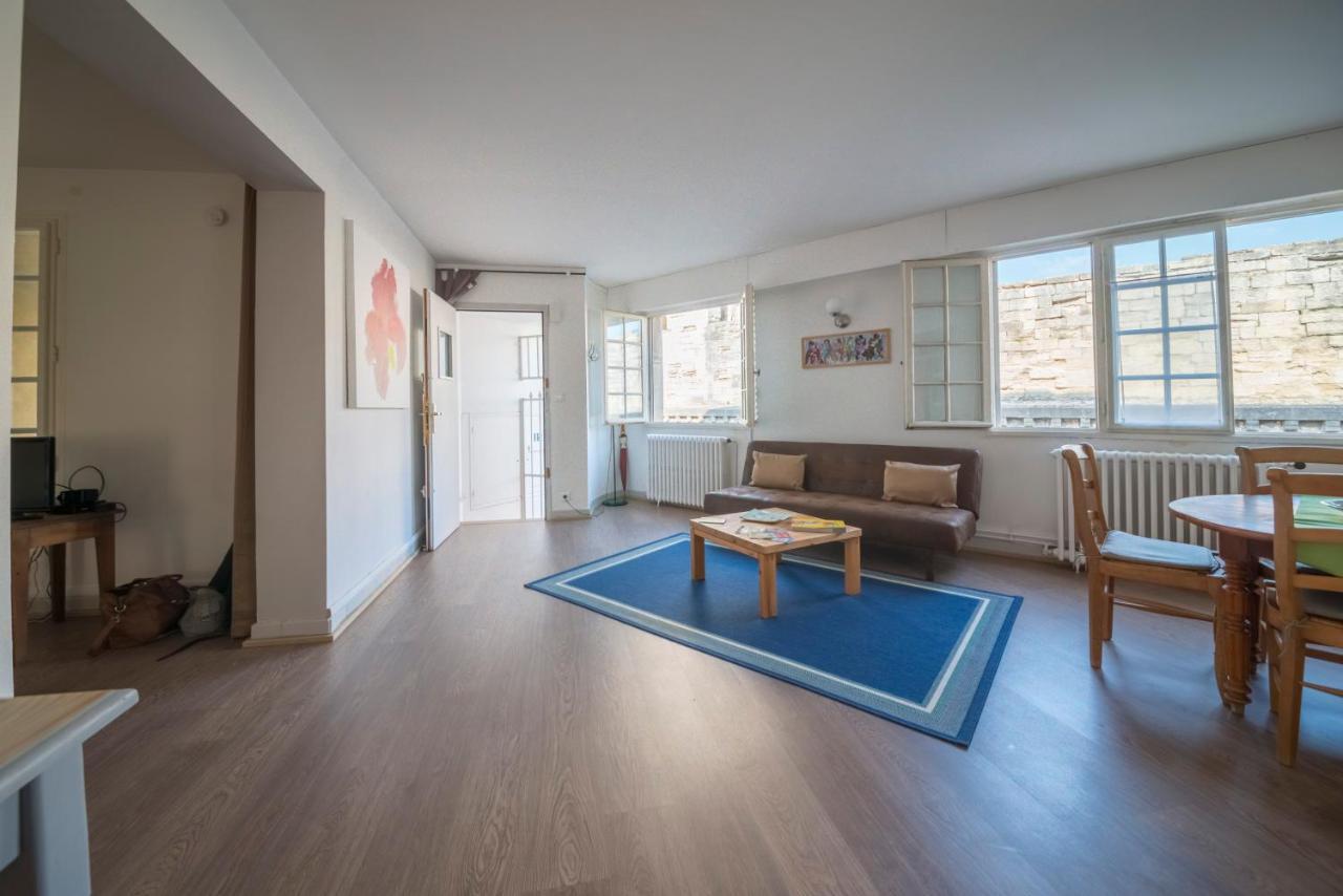 Appartement De Charme - Vue Sur Remparts - Wifi Gratuit - Parking Payant A Proximite Avignon Eksteriør bilde