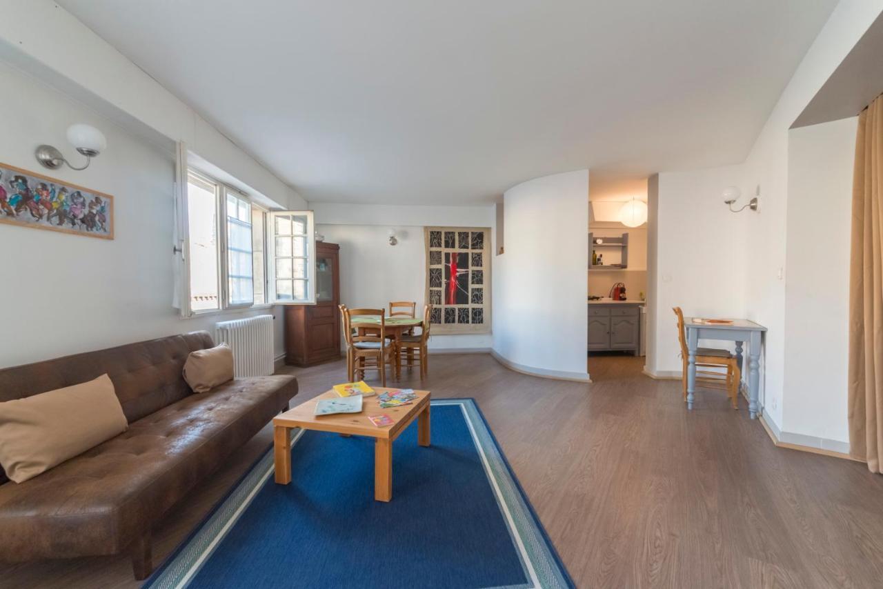 Appartement De Charme - Vue Sur Remparts - Wifi Gratuit - Parking Payant A Proximite Avignon Eksteriør bilde
