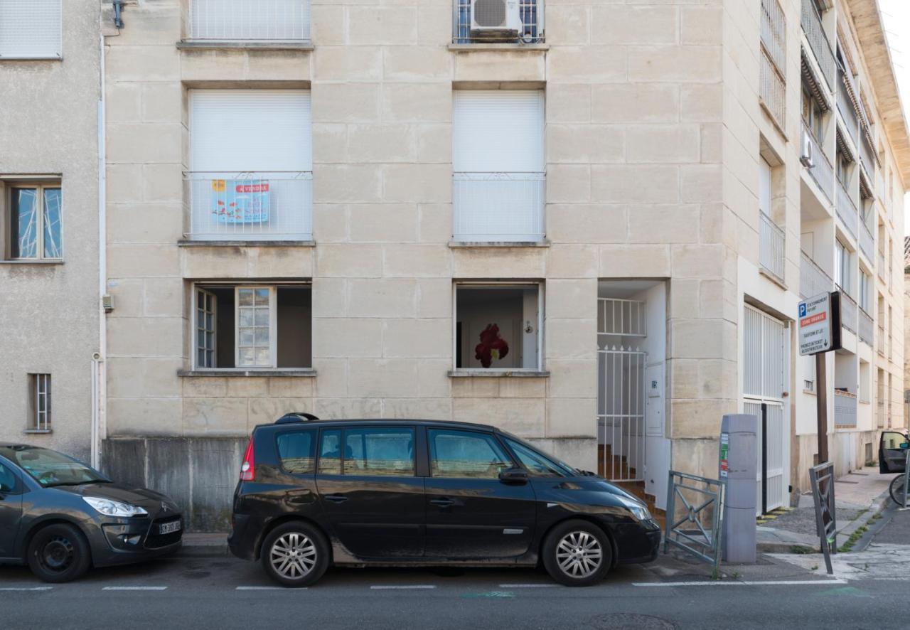 Appartement De Charme - Vue Sur Remparts - Wifi Gratuit - Parking Payant A Proximite Avignon Eksteriør bilde